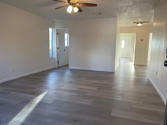 Entry family room