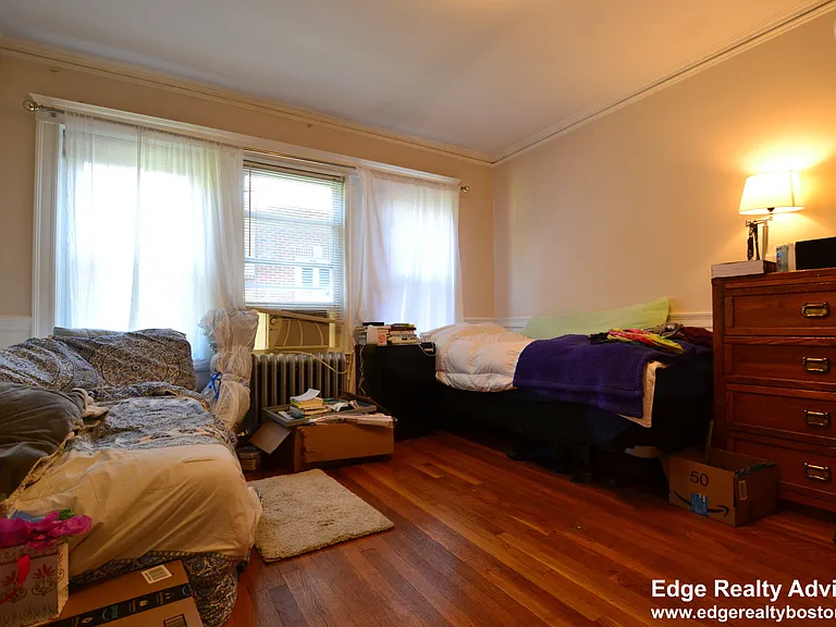 289 Foster St #1 — Photo 5