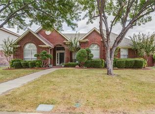 2817 Clearmeadow Dr, Mesquite, TX 75181