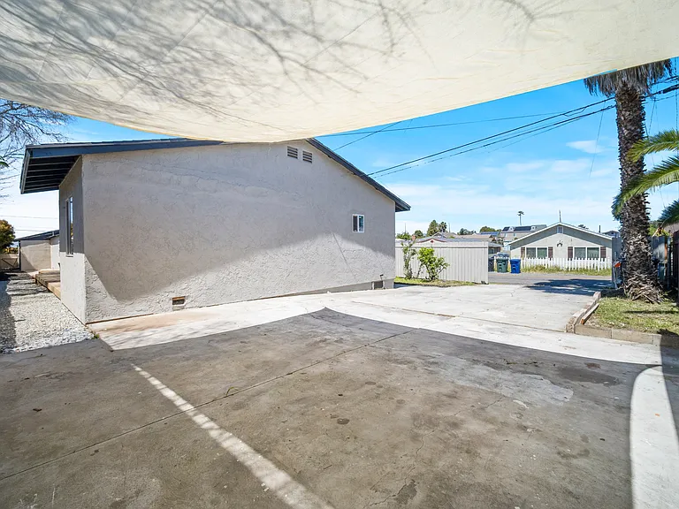 223 Emerson St — Photo 26