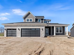 9067 Hollace Dr, Jenison, MI