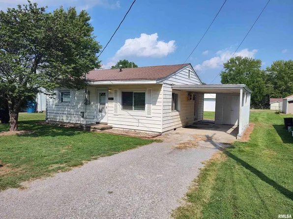 507 N Hancock St, Mc Leansboro, IL 62859