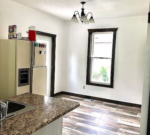 5th image of 311 E Smith St