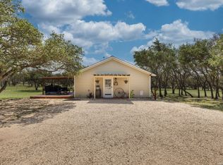 222 Spanish Oak Trl, Harper, TX 78631