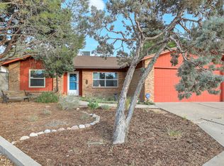 7524 Roberts St NE, Albuquerque, NM 87109