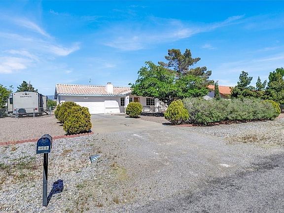 4th image of 2341 Yakima Ave