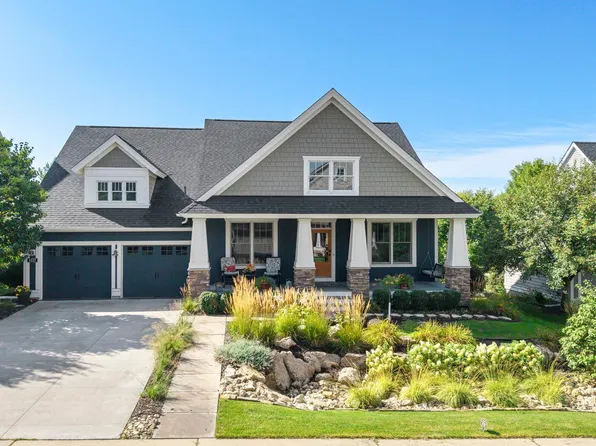 1137 Pioneer Trl, Bayport, MN 55003