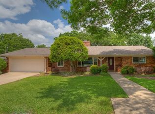 1813 Saxony Rd, Fort Worth, TX 76116