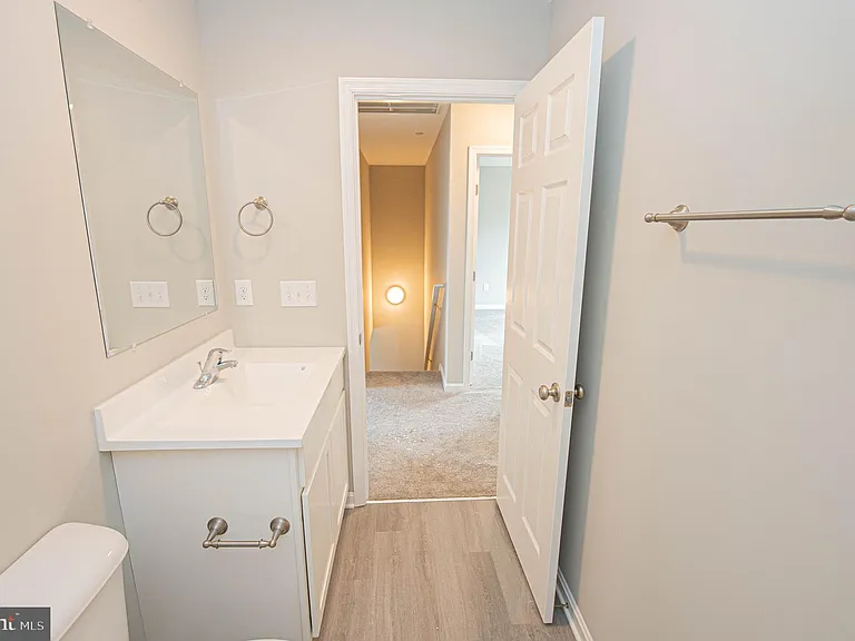 242 Morgans Ct — Photo 58