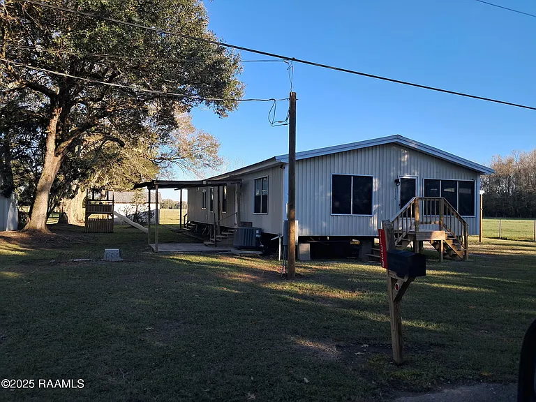 11330 Audubon Rd — Photo 2