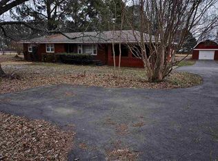 1720 Paragould Dr, Jonesboro, AR 72405