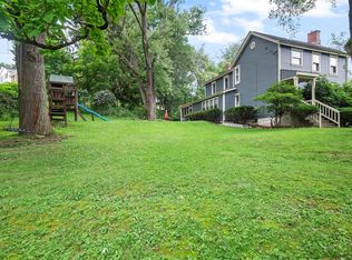111 Hillcrest Dr, Pittsburgh, PA