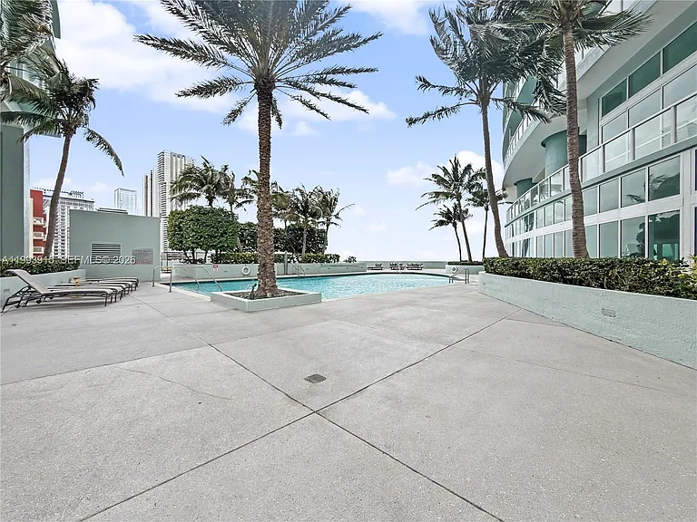 1900 N Bayshore Dr #3811 — Photo 33