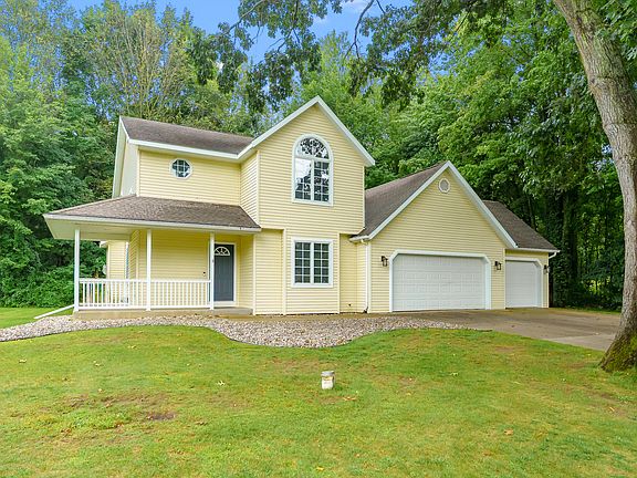 3rd image of 4467 Walkers Ridge Rd