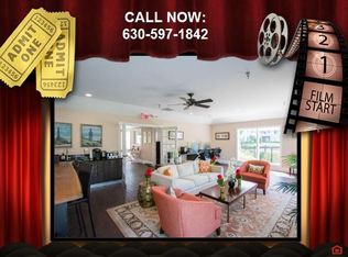 1425 Covington Ct, Saint Charles, IL 60174