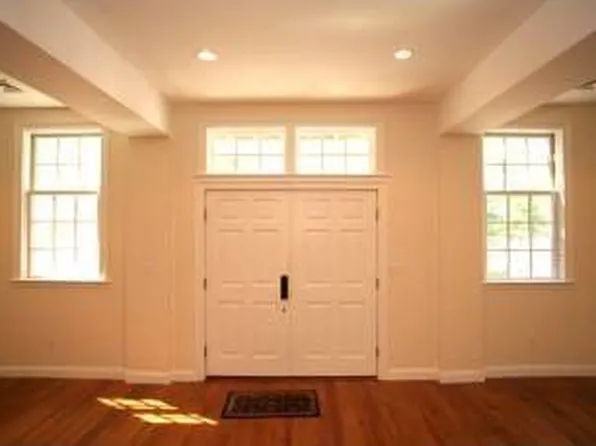 457 Washington St Unit 1, Gloucester, MA 01930
