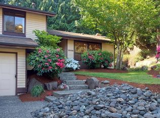 1029 103rd Ave SE, Bellevue, WA 98004