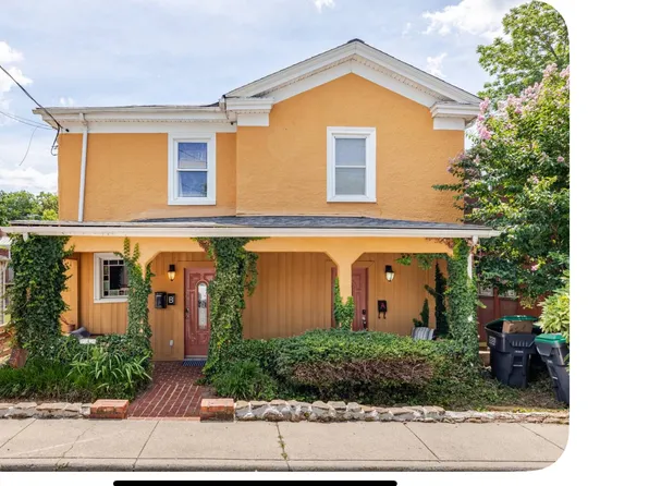 308 6th St SW #B, Charlottesville, VA 22903