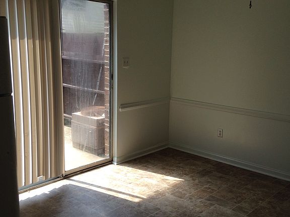 4th image of 7 Westdale Dr