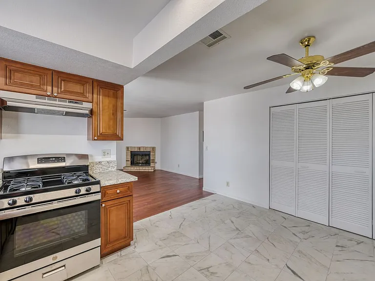 6713 W Charleston Blvd #4 — Photo 6