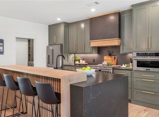 8937 Anew Rd, Rogers, AR 72756