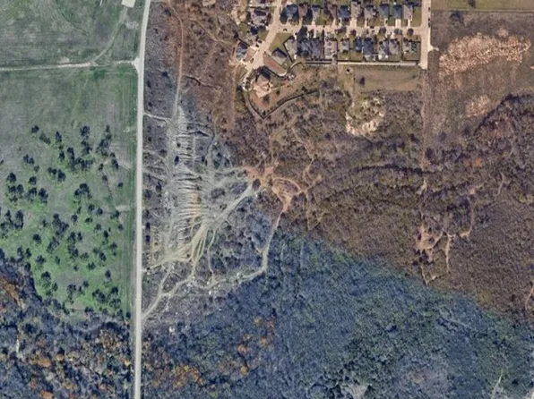 6145 Sportsmans Pkwy, Dallas, TX 75211