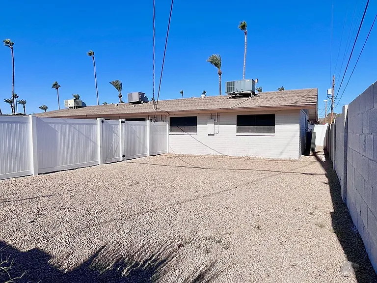 Villas on Holly — Photo 74