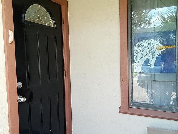 3rd image of 310 Sherwood Pl