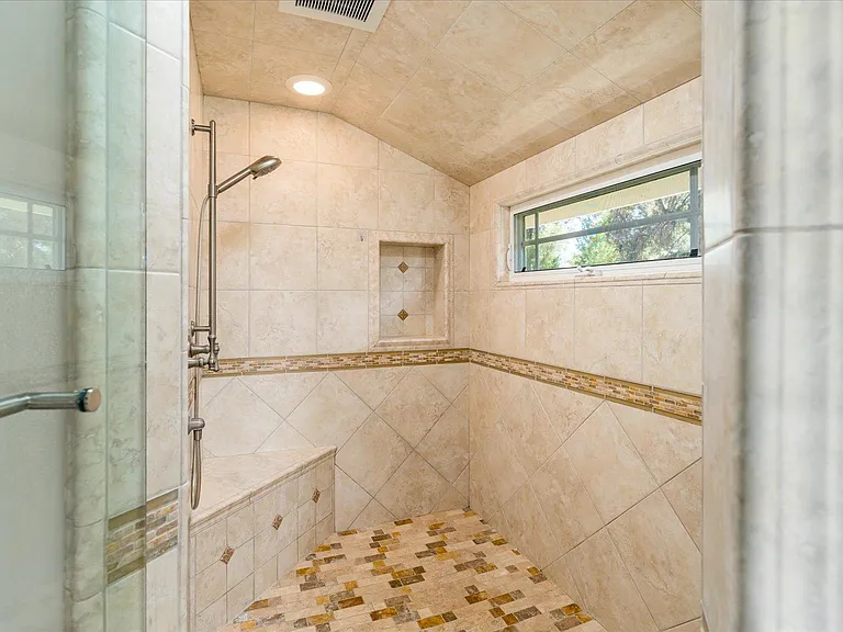 23621 Dunsmore Ln — Photo 8
