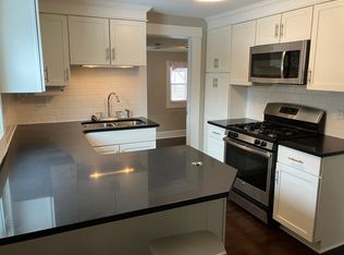 622 38th St APT 2, Des Moines, IA 50312