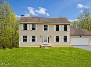 14 W Chickadee Ln, Albrightsville, PA 18210
