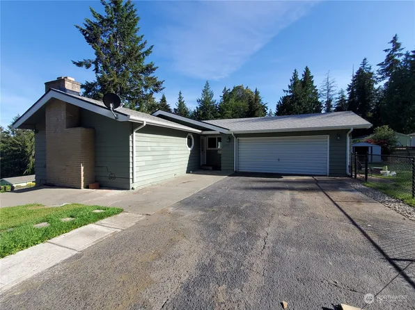 4055 NE Canoe Trail, Bremerton, WA 98311