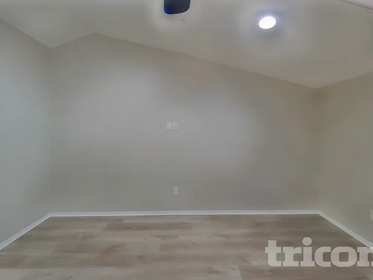 1353 S Sabino Dr — Photo 14