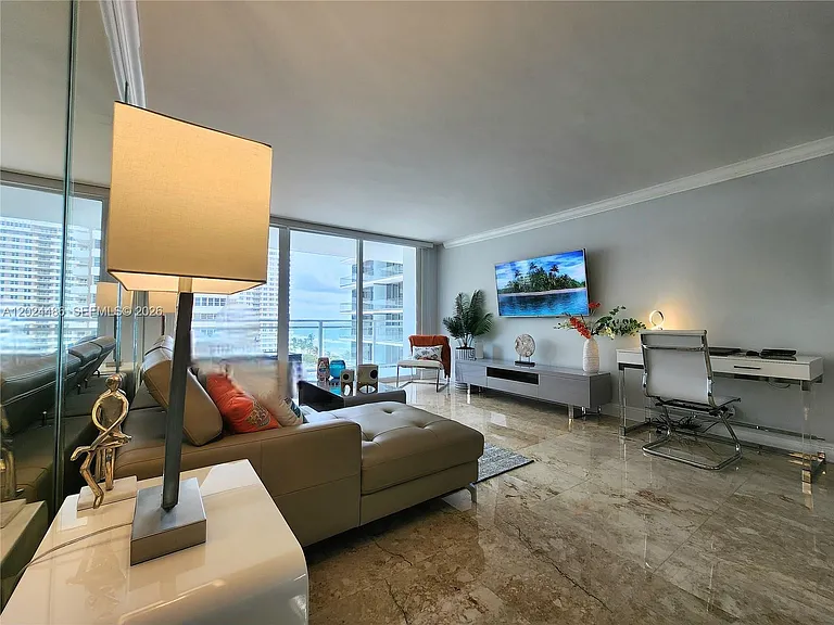 2030 S Ocean Dr #923 — Photo 6