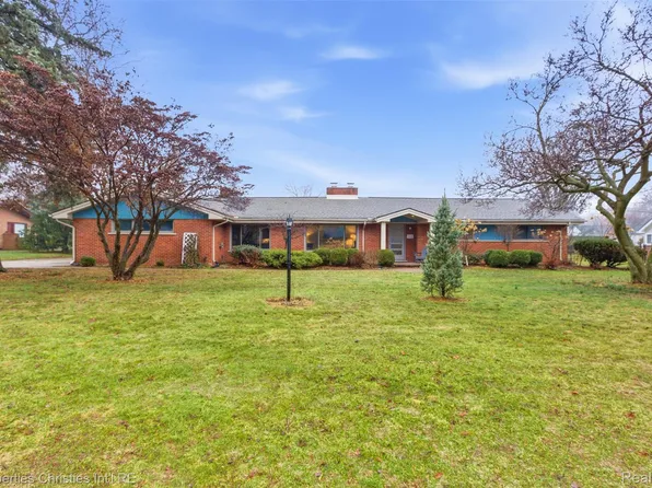 3150 Middlebury Ln, Bloomfield Hills, MI 48301