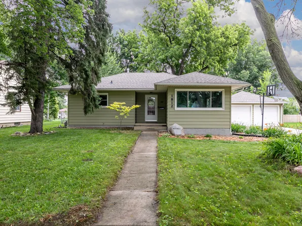 1812 Clark Ave, Ames, IA 50010