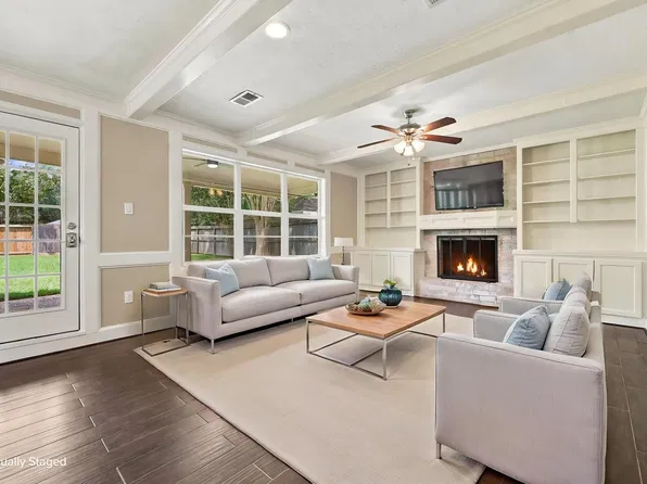 11310 Olympia Dr, Houston, TX 77077