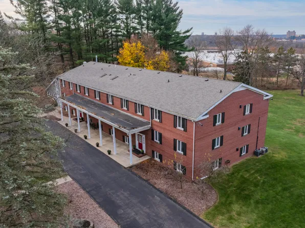 561 Garrison Rd, Battle Creek, MI 49017