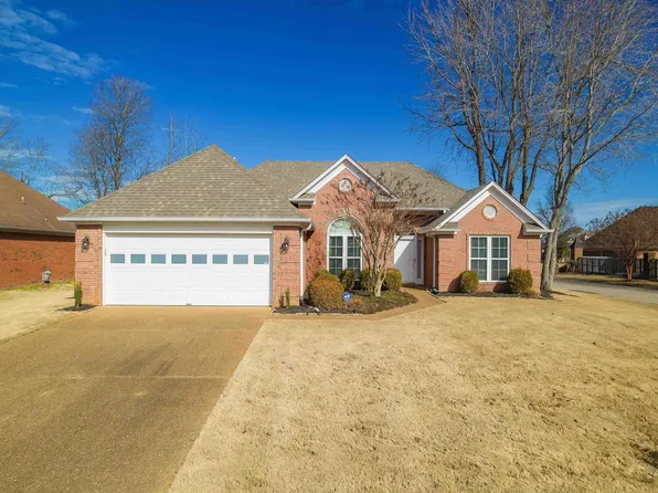 273 Fairway Blvd, Jackson, TN 38305