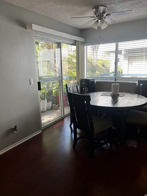 3 bed, 1003 sqft, $3,100 — Photo 3