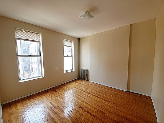 1st image of 311 E 105th St APT 3D