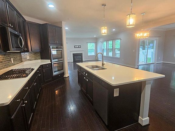 4th image of 12070 Mustard Seed Ct