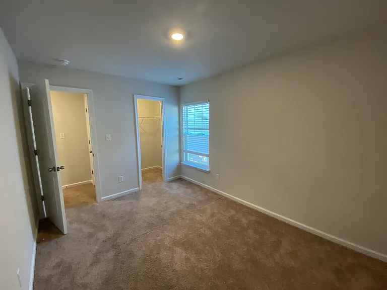 1512 Auckland Ct — Photo 37