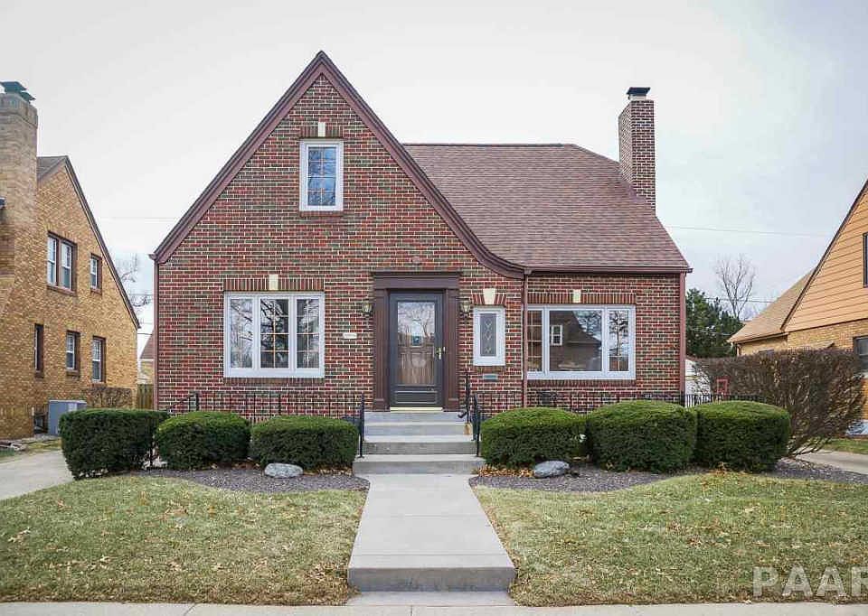 1st image of 2508 W Melrose Pl
