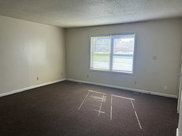 253 Keystone Drive - 3 — Photo 2