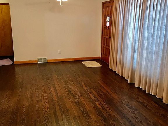 4th image of 1406 Alhi St