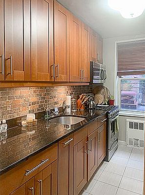 4th image of 385 E 16th St APT 1A