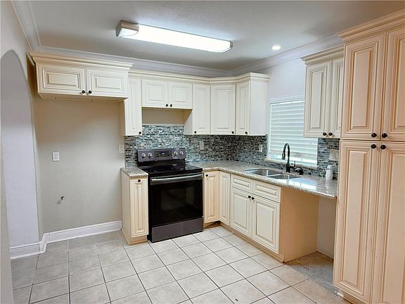 4th image of 3016 Concordia Dr