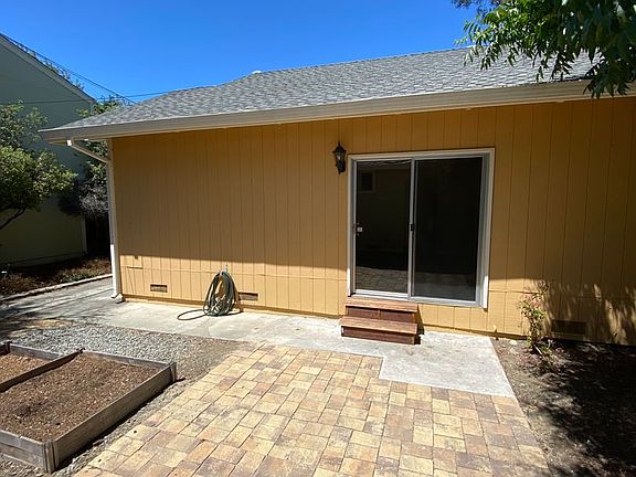 2nd image of 947 Boranda Ave APT 3
