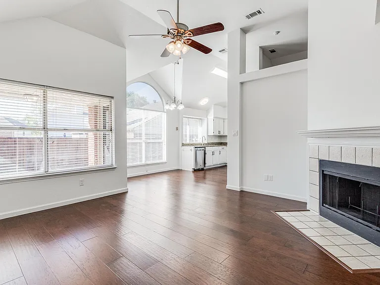 6841 Bellehaven Dr — Photo 5